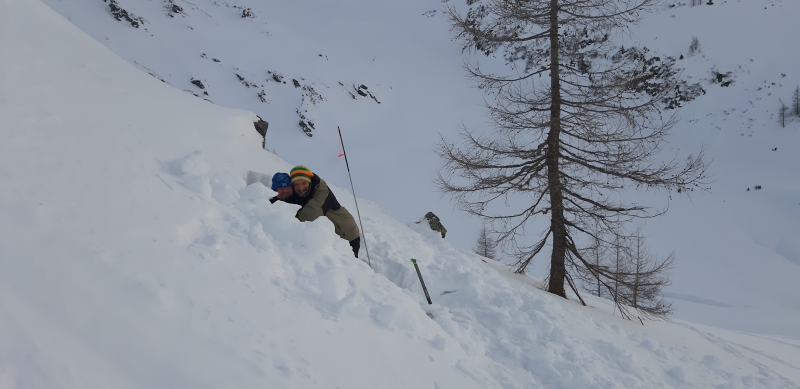 Schneehoele_5